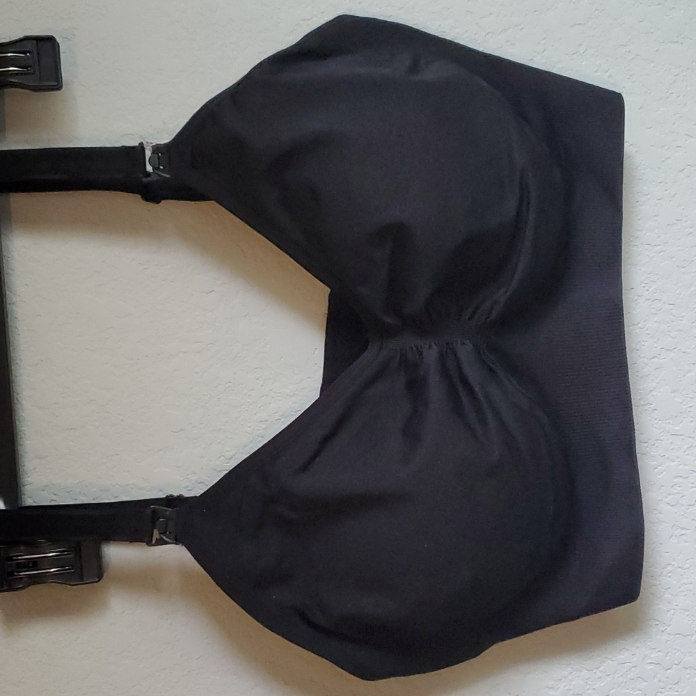 Motherhood Maternity Black Nursing Bra size 2x